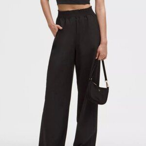 lululemon athletica - Stretch Woven Ruffle-Waist Wide Leg Pant- xs black